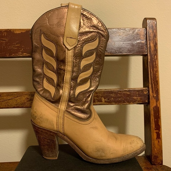 Frye Vintage Metallic Cowboy Western Boots Tan Festival Bohemian Unique! - Picture 6 of 16